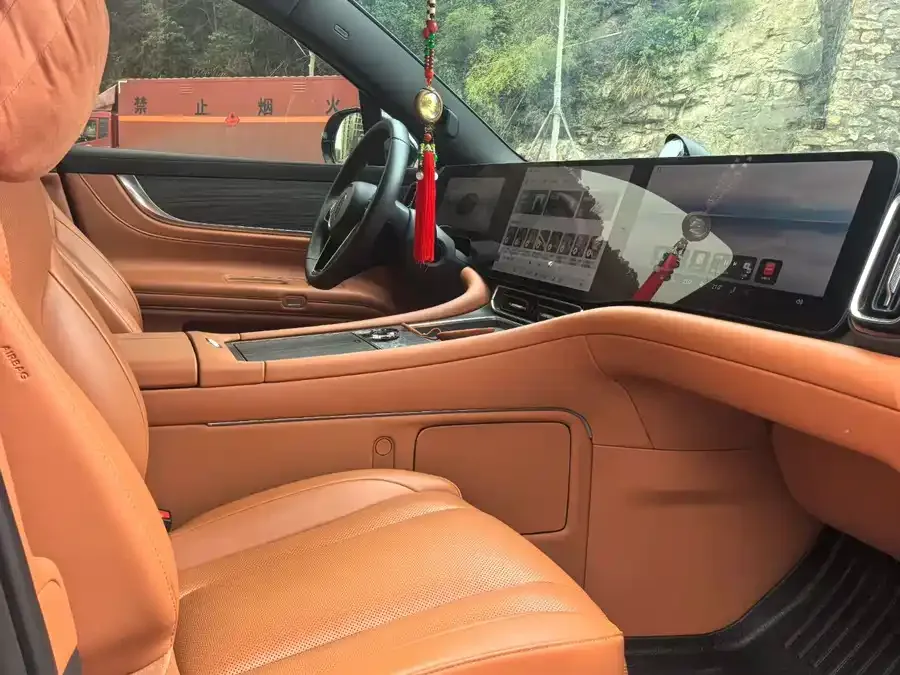AITO M9 M9 2024 Extended Range Ultra Edition 52kWh 6-seater Edition 2024 — миниатюра 3