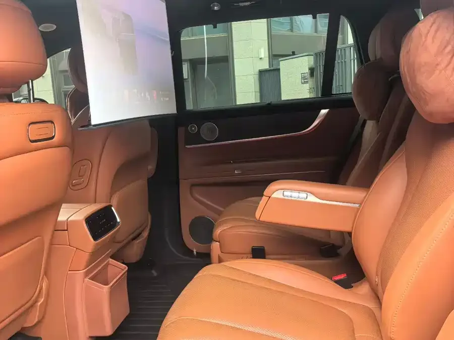 AITO M9 M9 2024 Extended Range Ultra Edition 52kWh 6-seater Edition 2024 — миниатюра 4