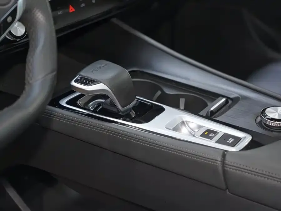 Dongfeng Haoji Haoji 2022 Mach Dual Engine 1.5T MHD Dare to Dream Edition 2023 — миниатюра 4