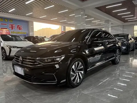 Volkswagen Magotan GTE plug-in hybrid 2023 buy in Moscow