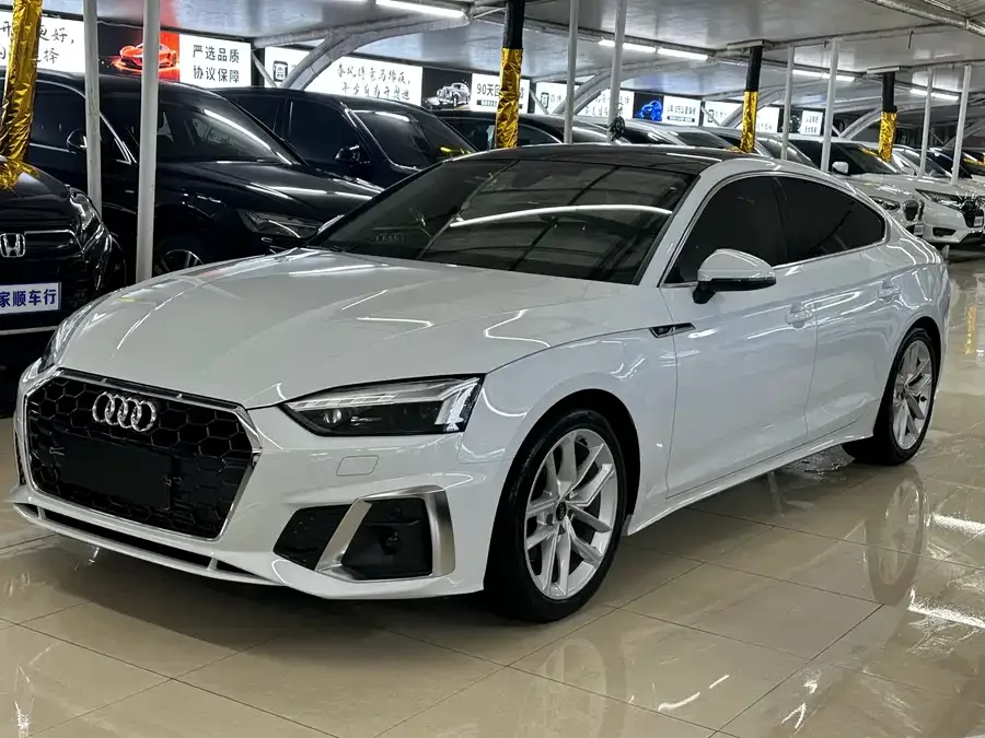 Audi A5 Audi A5 (Imported) 2024 Sportback 40 TFSI Fashion Dynamic Edition 2025 — фото 1, купить с доставкой в Москву