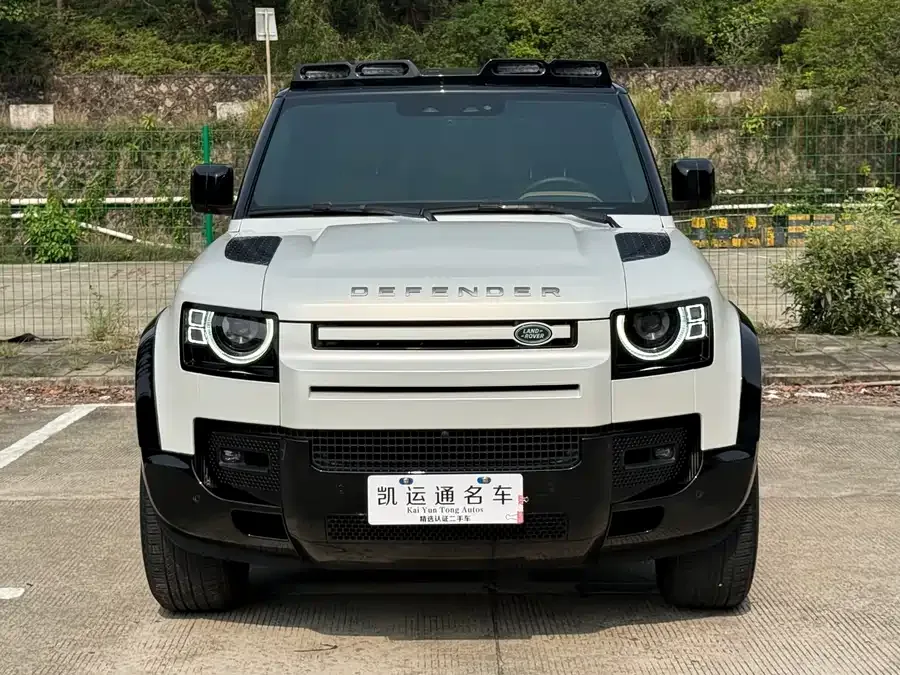 Land Rover guard 2025