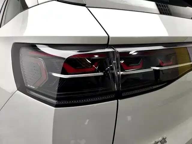 Volkswagen Tavendor 2023 Lanxun 380TSI 4WD R-Line Touring Edition 2023 — миниатюра 5