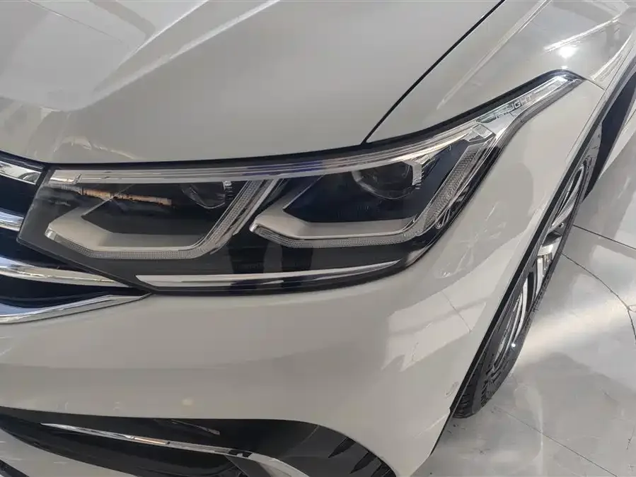 Volkswagen Tiguan L New Energy Tiguan L New Energy 2023 430PHEV Plug-in Hybrid Flagship Edition 2024 — миниатюра 2