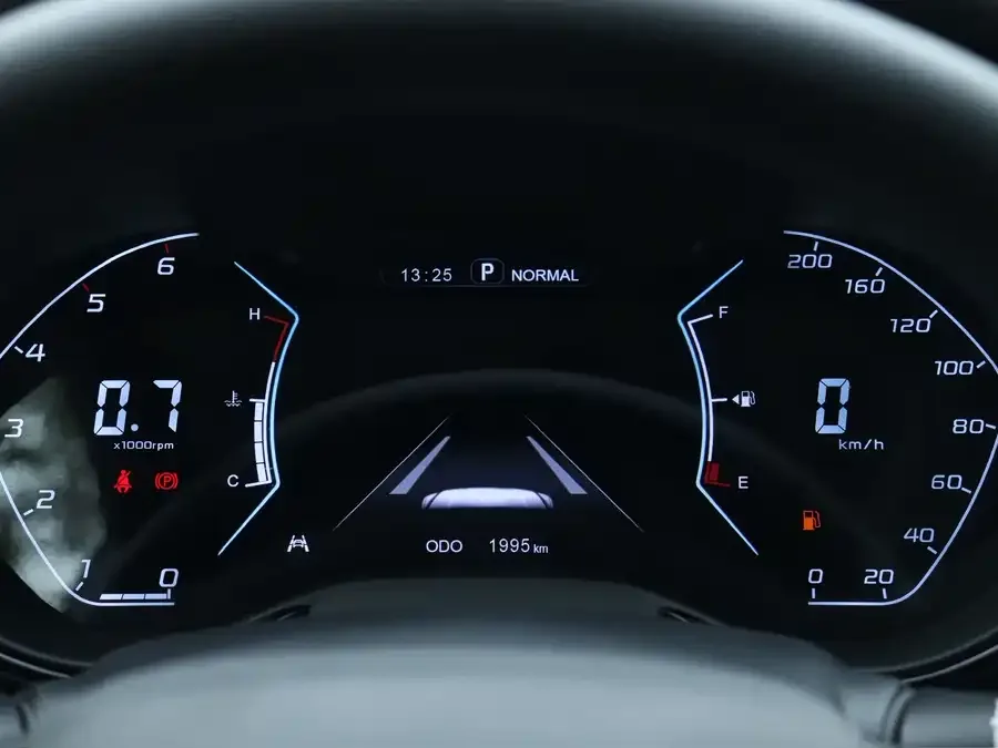 Dongfeng Ruiqi 7 Rich 7 2023 Tiger Roar 2.3T Automatic Four-Wheel Drive Diesel Flagship Model M9T 2025 — миниатюра 5