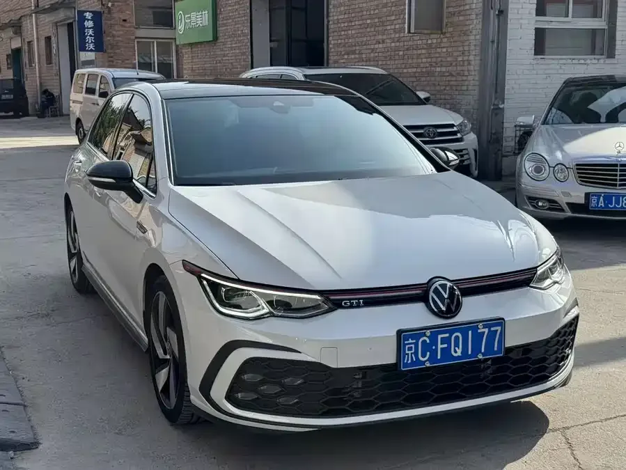 Volkswagen GOLF GTI Golf GTI 2023 380TSI DSG GTI 2024 — миниатюра 2