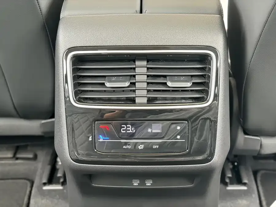 Volkswagen Tavendor 2024 Lanxun 380TSI 4WD R-Line Tour Edition 2025 — миниатюра 4