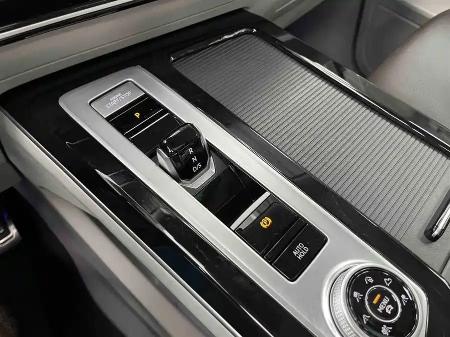 Volkswagen Tavendor 2023 Lanxun 380TSI 4WD R-Line Touring Edition 2023 — миниатюра 2