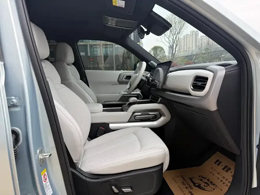 BYD Leopard Titanium 3 Titanium 3 2025 501KM 4WD Ultra Edition 2025 — миниатюра 3