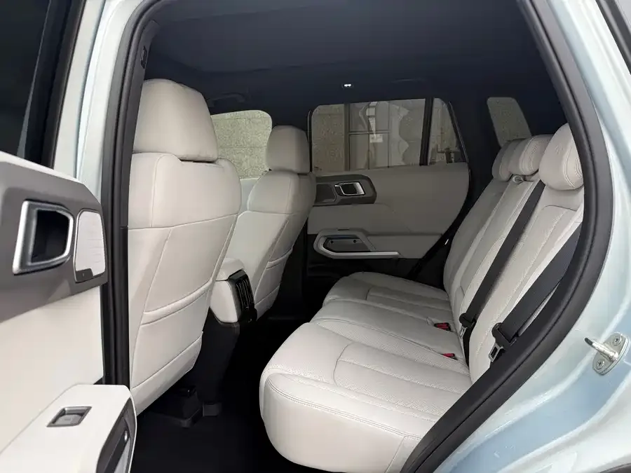 BYD Leopard Titanium 3 Titanium 3 2025 501KM 4WD Ultra Edition 2025 — миниатюра 5