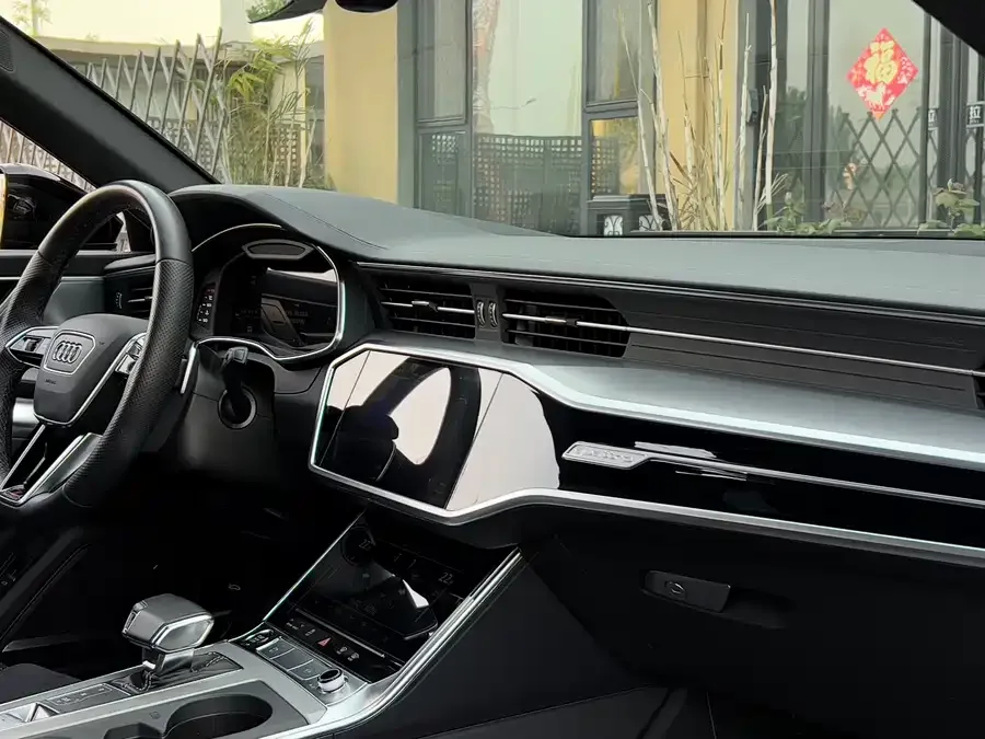 Audi A6 Audi A6 (Imported) 2023 Avant 45 TFSI Explorer Edition 2023 — миниатюра 3