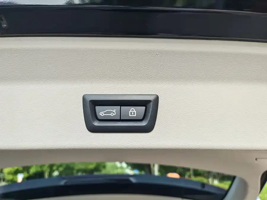 BMW X3 2022 xDrive25i M Sport Package 2023 — миниатюра 2