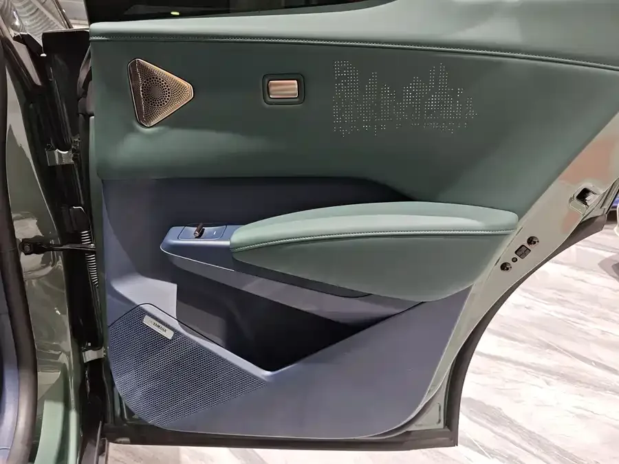 Zeekr X Zeekr X 2023 4WD YOU Edition 4 Seaters 2023 — миниатюра 3