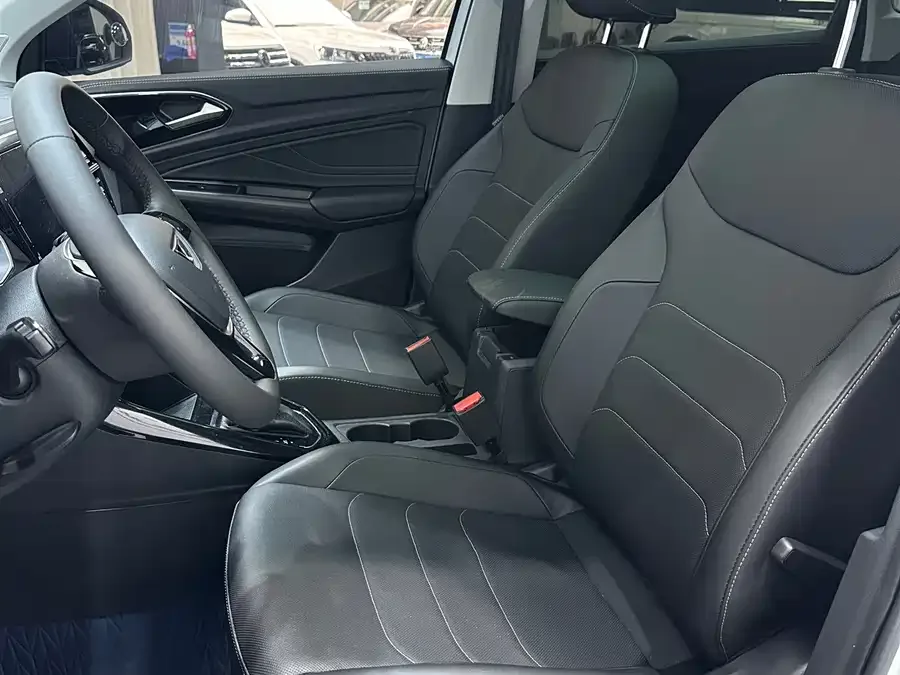Jetta VS7 Jetta VS7 2021 Panda Edition 1.4T Automatic Enjoy Edition 2022 — миниатюра 4