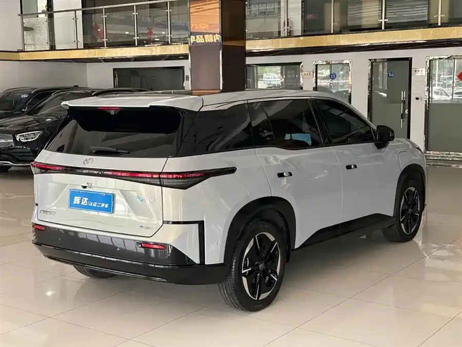 Toyota BZ3X Bozhi 3X 2025 520 Pro+ LiDAR Edition 2025 — миниатюра 4