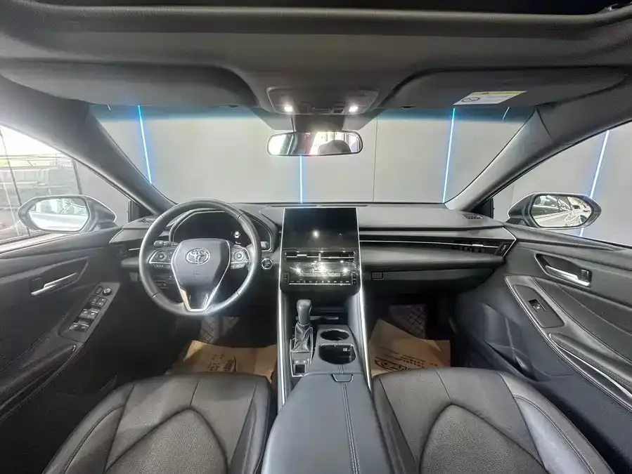 Toyota Avalon Avalon 2023 2.0L Luxury Edition 2024 — миниатюра 3