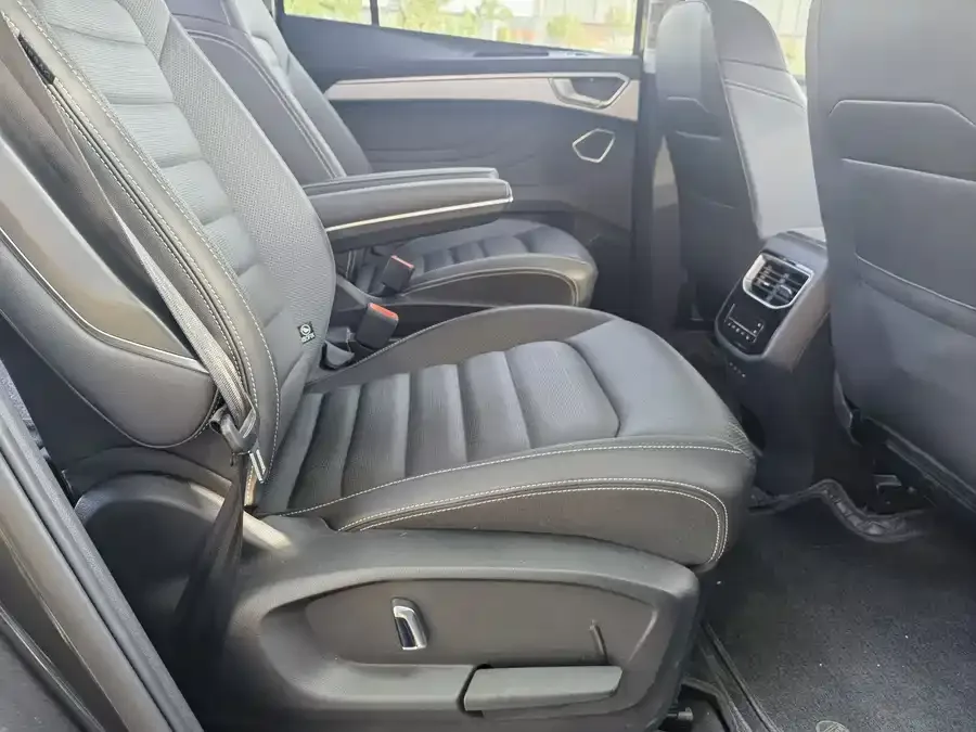 Volkswagen Talagon Lanjing 2024 380TSI four-wheel drive luxury Jiajing Edition Pro 6-seater 2024 — миниатюра 4
