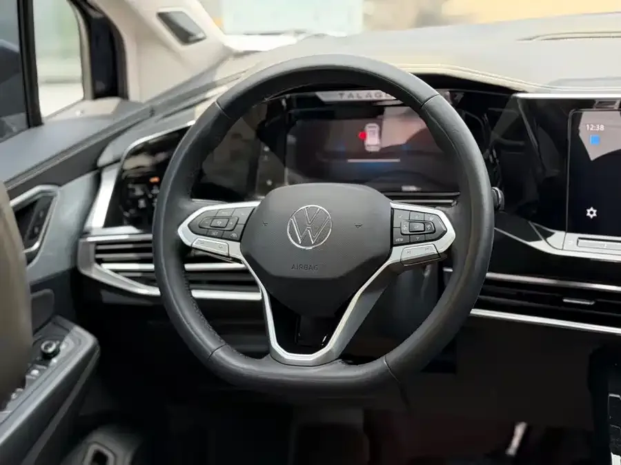 Volkswagen Talagon Lanjing 2023 facelift 530TSI 4WD flagship Shengjing version Pro 7 seats 2023 — миниатюра 3
