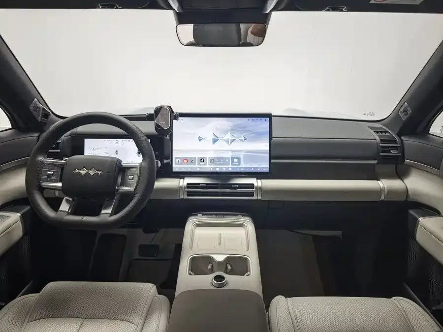 BYD Leopard Titanium 7 Titanium 7 2025 190KM Four-Wheel Drive Ultra Edition 2025 — миниатюра 3