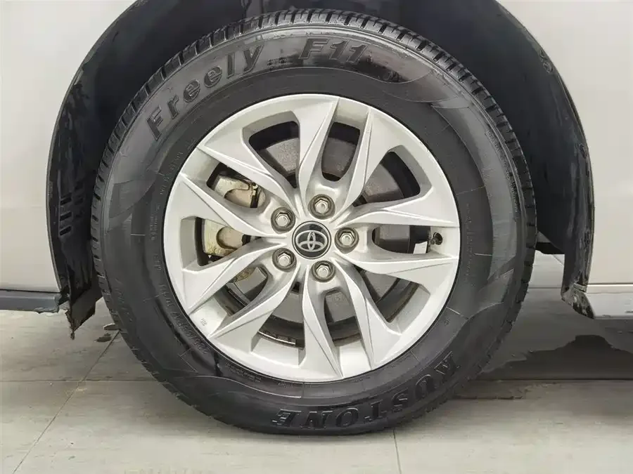 Toyota Granvia Grevia 2023 2.5L Hybrid Comfort Edition 2023 — миниатюра 5