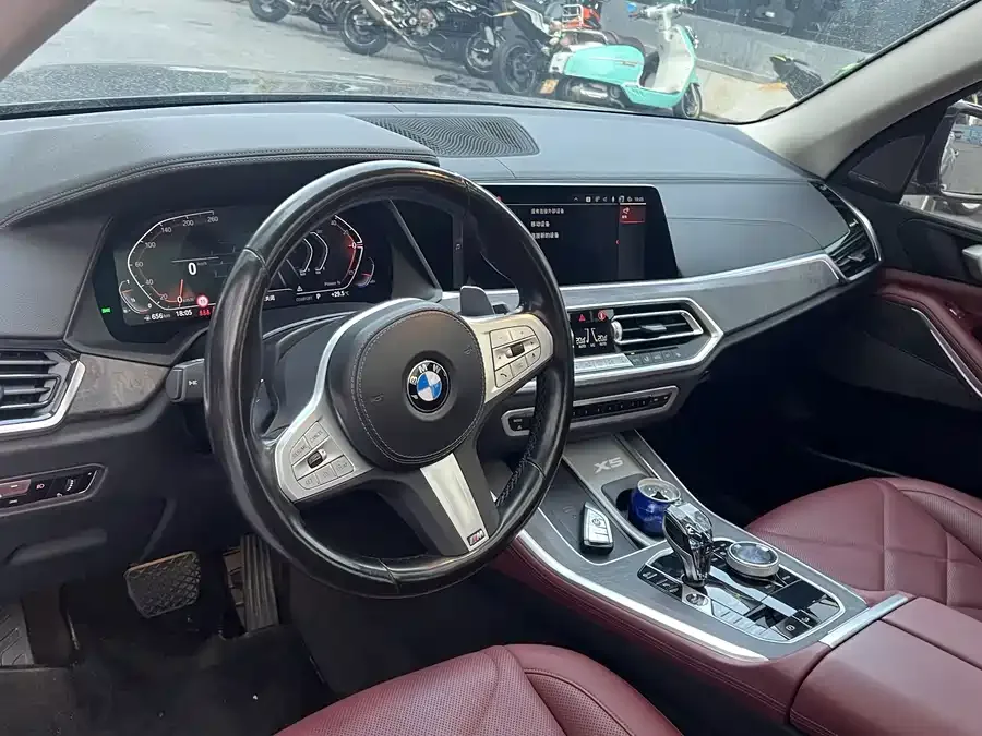 BMW X5 2022 xDrive 30Li M Sport Package 2022 — миниатюра 3
