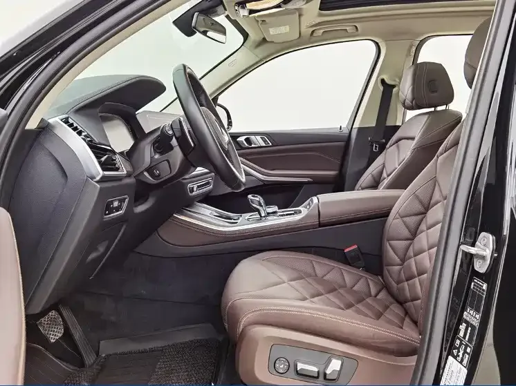 BMW X5 2022 xDrive 30Li Exclusive M Sport Package 2022 — миниатюра 4