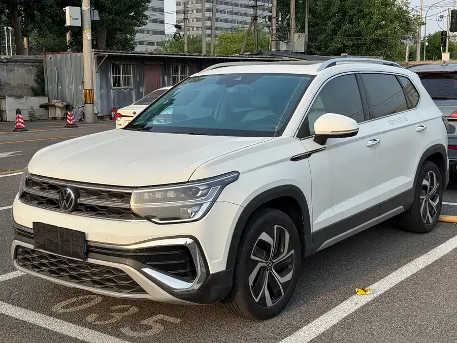 Volkswagen Tiguan (Tharu) Tuyue 2024 300TSI 2WD Full Moon Edition 2025 — фото 1, купить с доставкой в Москву