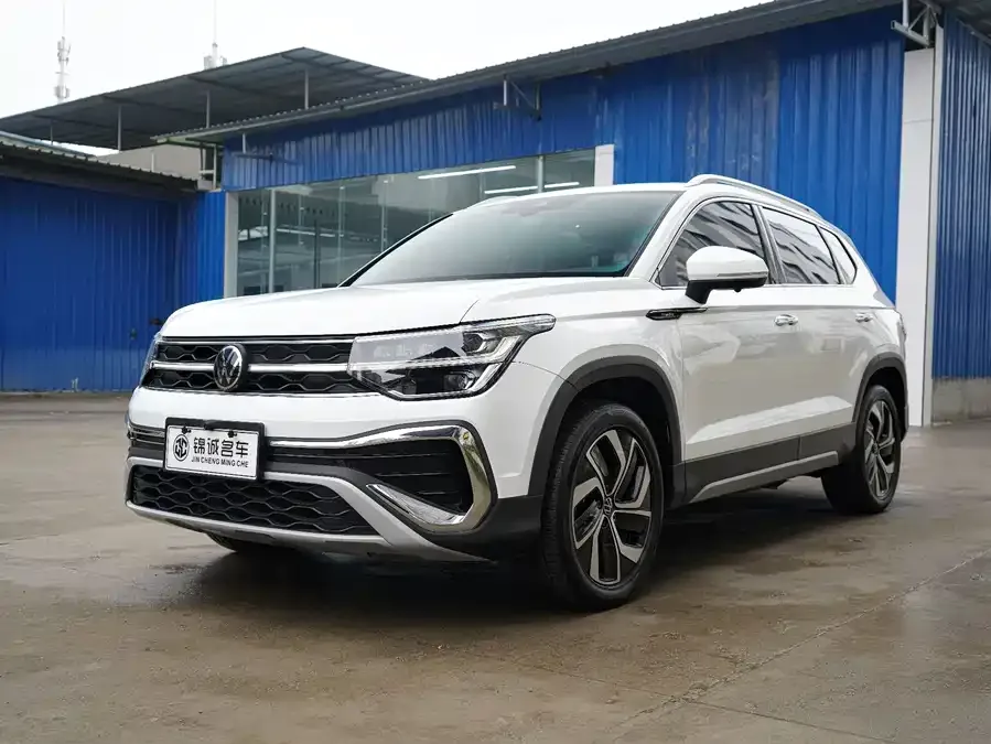 Volkswagen Tiguan (Tharu) Tuyue 2024 300TSI 2WD Full Moon Edition 2024 — фото 1, купить с доставкой в Москву