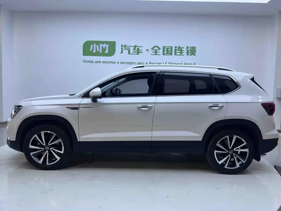 Volkswagen Tiguan (Tharu) Tuyue 2022 280TSI 2WD Luxury Edition 2023 — миниатюра 3