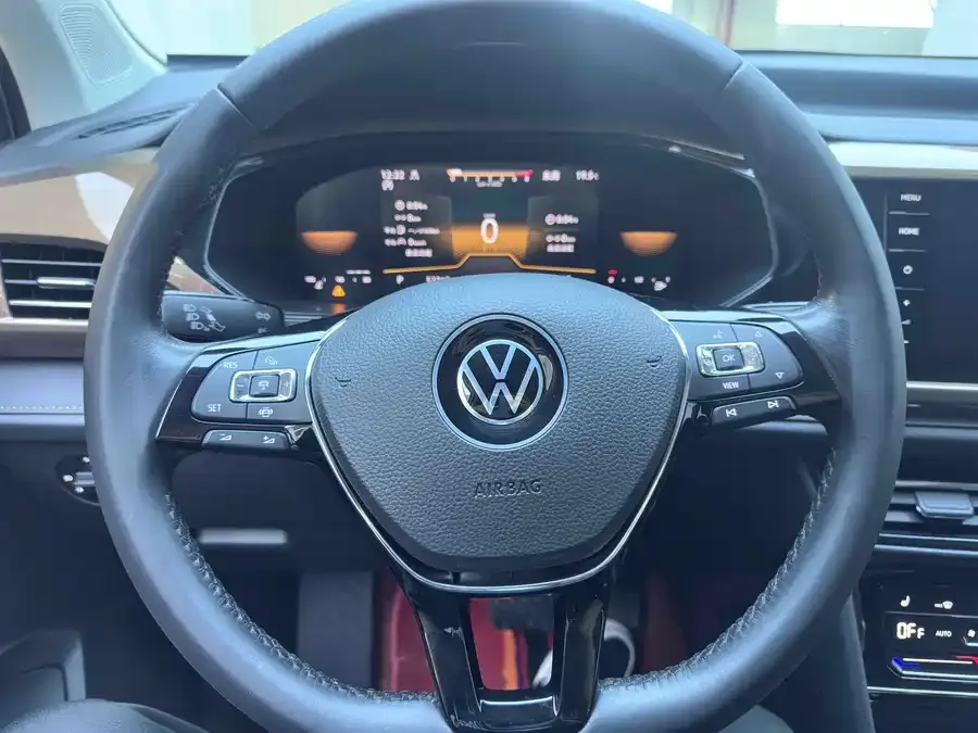 Volkswagen Tiguan (Tharu) Tuyue 2022 280TSI 2WD Luxury Edition 2023 — миниатюра 4