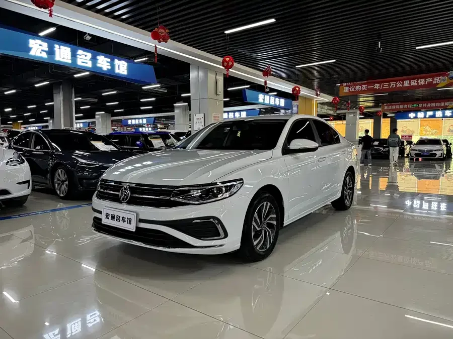 Volkswagen Bora Bora 2025 200TSI DSG Joy Travel Navigation Edition 2025 — фото 1, купить с доставкой в Москву