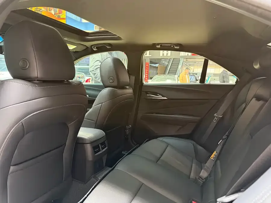 Cadillac CT4 2023 25T Luxury Edition 2023 — миниатюра 5
