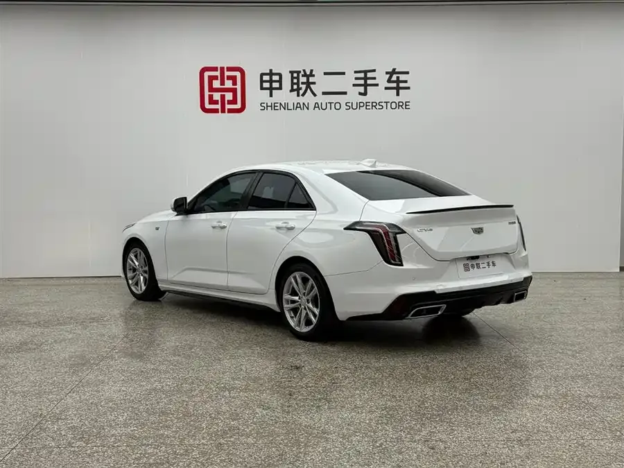 Cadillac CT4 2022 28T Fashion Model 2023 — миниатюра 3