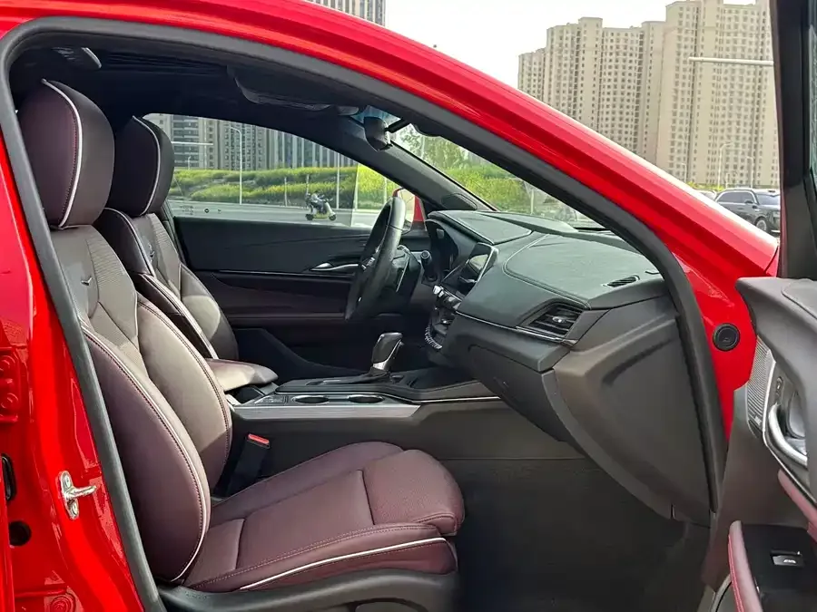 Cadillac CT4 2023 28T Premium Model 2024 — миниатюра 5