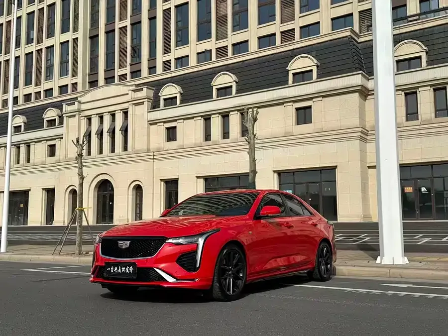 Cadillac CT4 2024