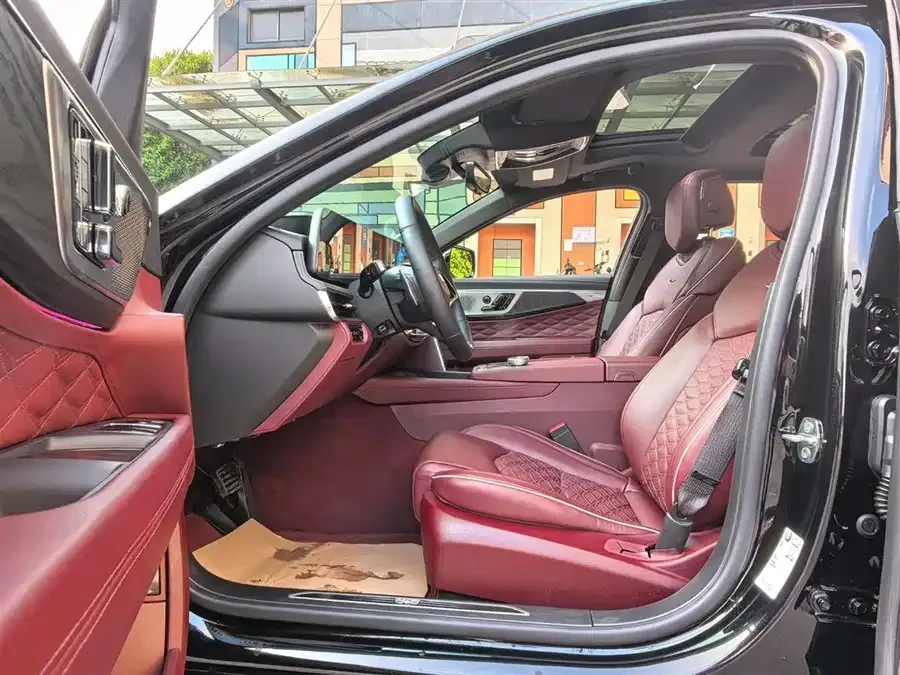 Cadillac CT6 2023 28T Platinum 2023 — миниатюра 2