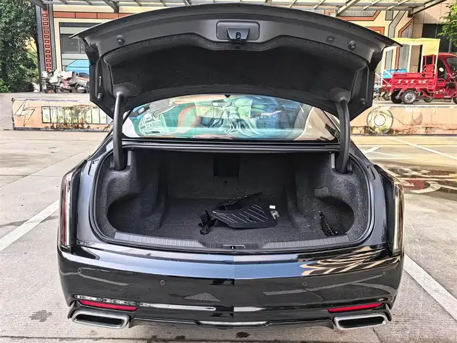 Cadillac CT6 2023 28T Platinum 2023 — миниатюра 4