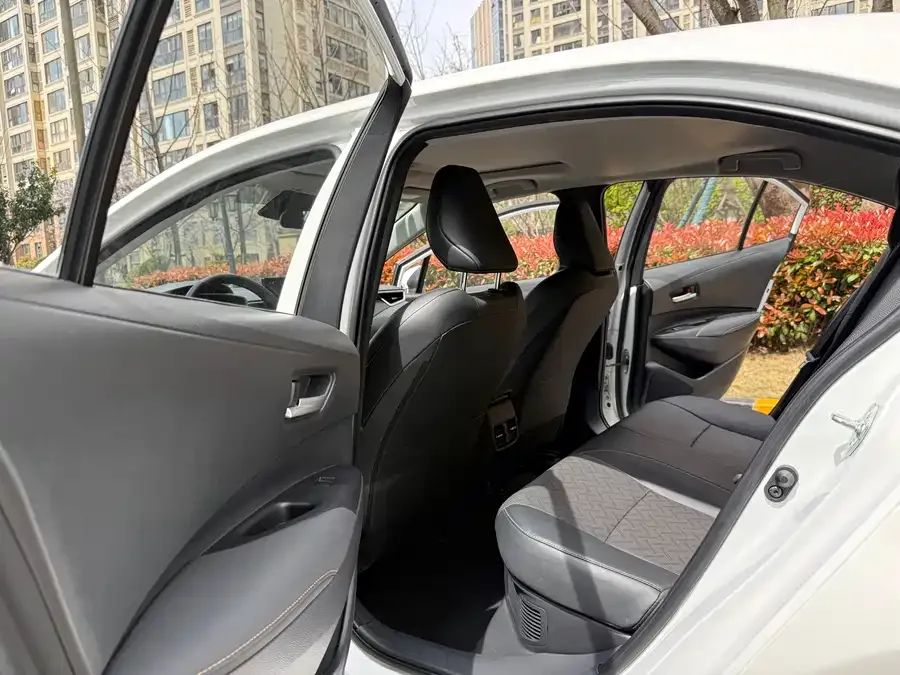 Toyota Levin 2023 Corolla Intelligent Electric Hybrid 1.8L Sports Edition 2023 — миниатюра 2