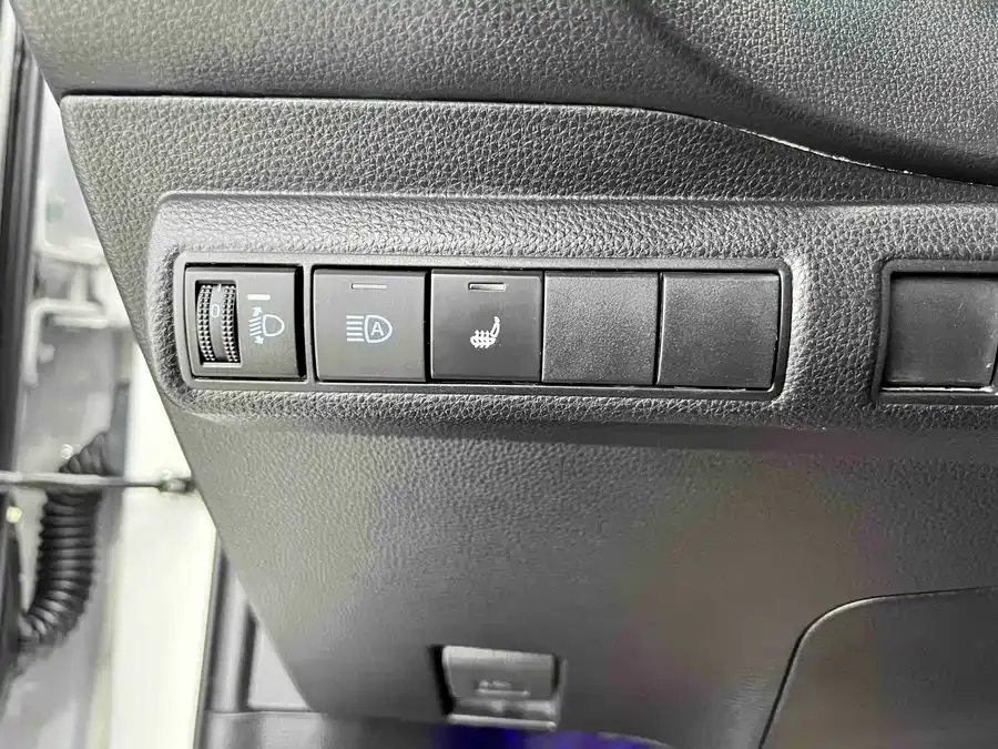 Toyota Levin 2022 Lelink 185T CVT Luxury Edition 2022 — миниатюра 3