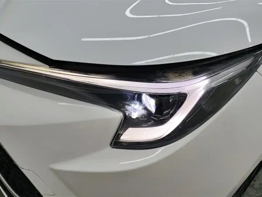 Toyota Levin Corolla 2023 185T CVT Luxury Edition 2024 — миниатюра 2