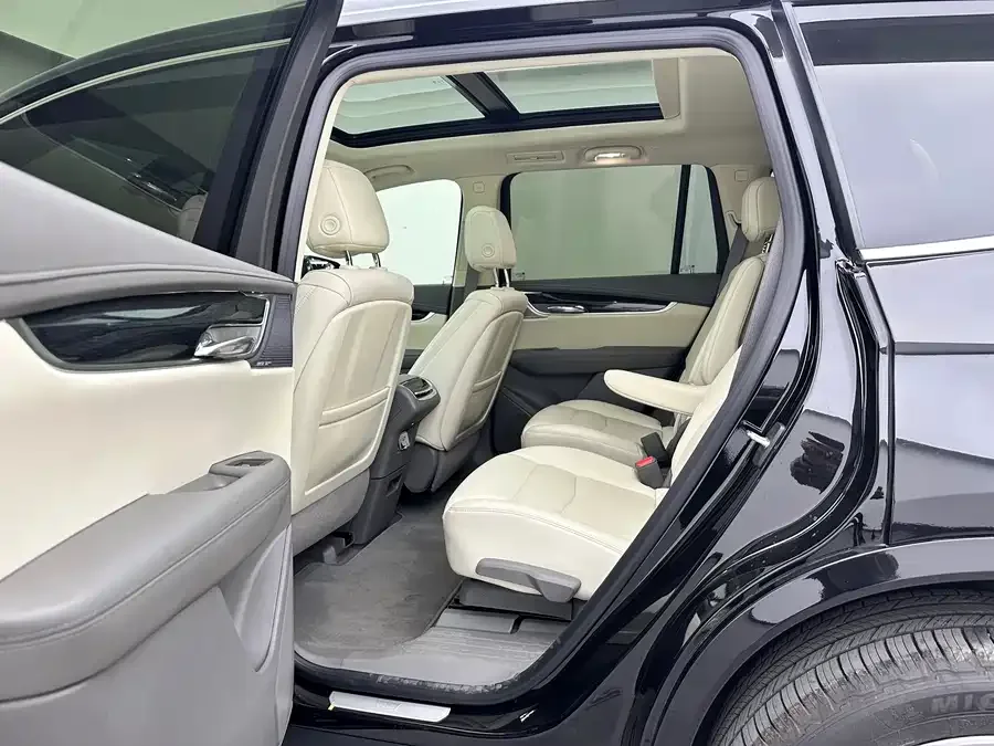 Cadillac XT6 2022 2.0T 6-seat 4WD luxury model 2024 — миниатюра 4