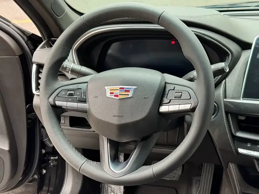 Cadillac CT5 2023 28T Luxury Edition (Standard Edition) 2023 — миниатюра 3