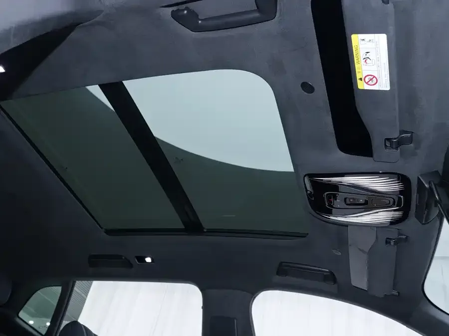 Voyah Courage Lantu Zhiyin 2024 4WD Global Edition 2025 — миниатюра 5