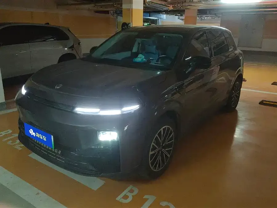 Leapmotor B10 2025