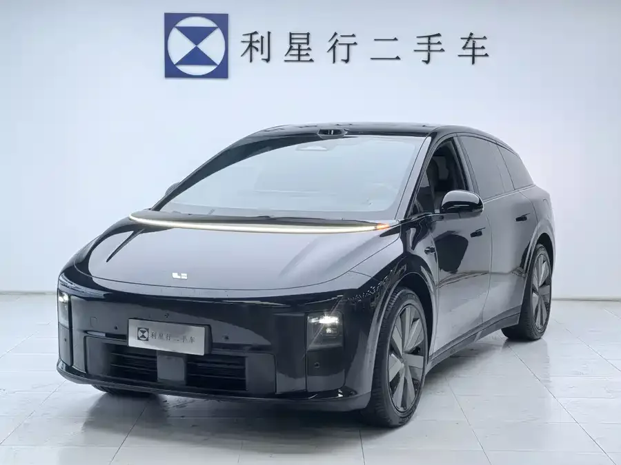 Li Auto i6 2025