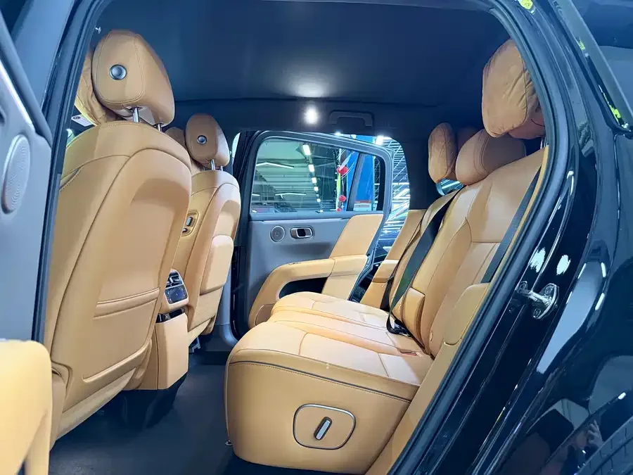 Li Auto i6 Ideal i6 2025 two-wheel drive standard version 2025 — миниатюра 3