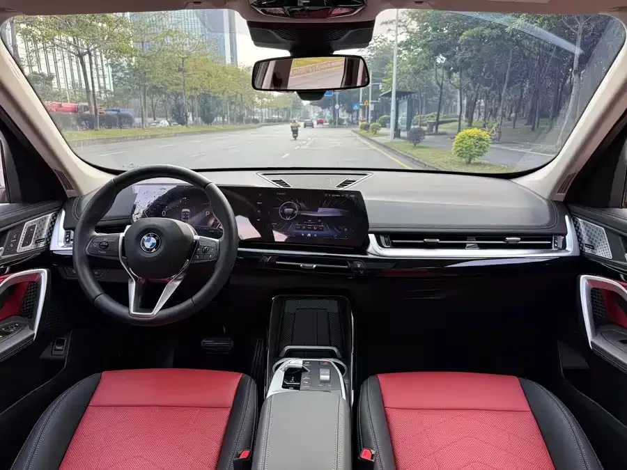 BMW X1 2024 sDrive25Li X Design Package 2025 — миниатюра 2