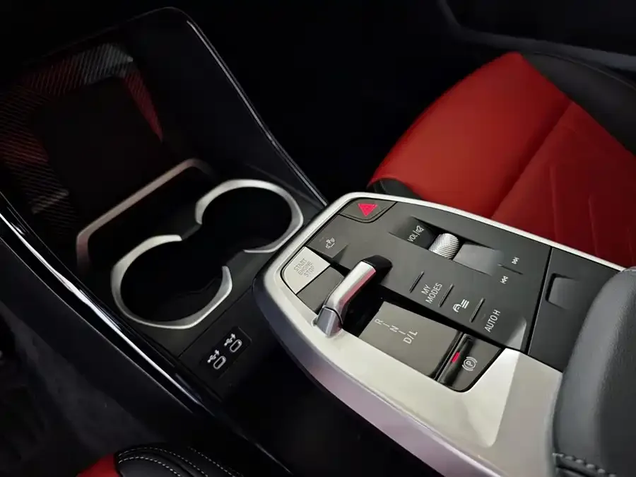 BMW X1 2023 xDrive25Li X Design Package 2024 — миниатюра 3