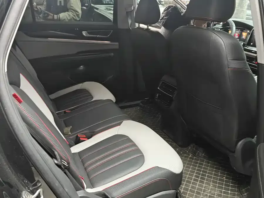 Volkswagen Teramont 2023 Touron 380TSI 4WD Luxury Edition 2023 — миниатюра 3