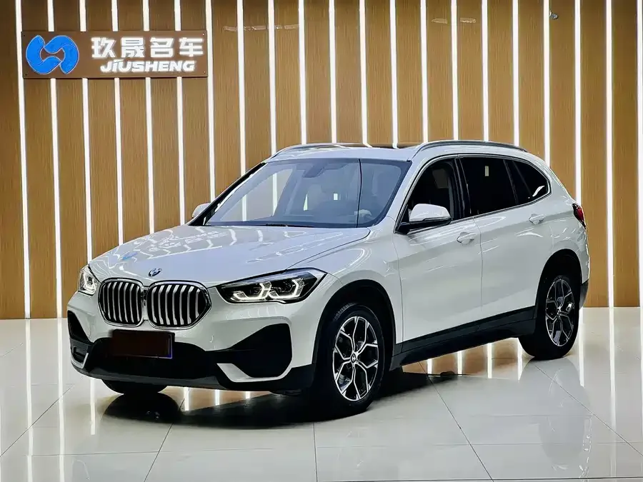 BMW X1 2022 sDrive25Li Leading Edition 2023 — фото 1, купить с доставкой в Москву